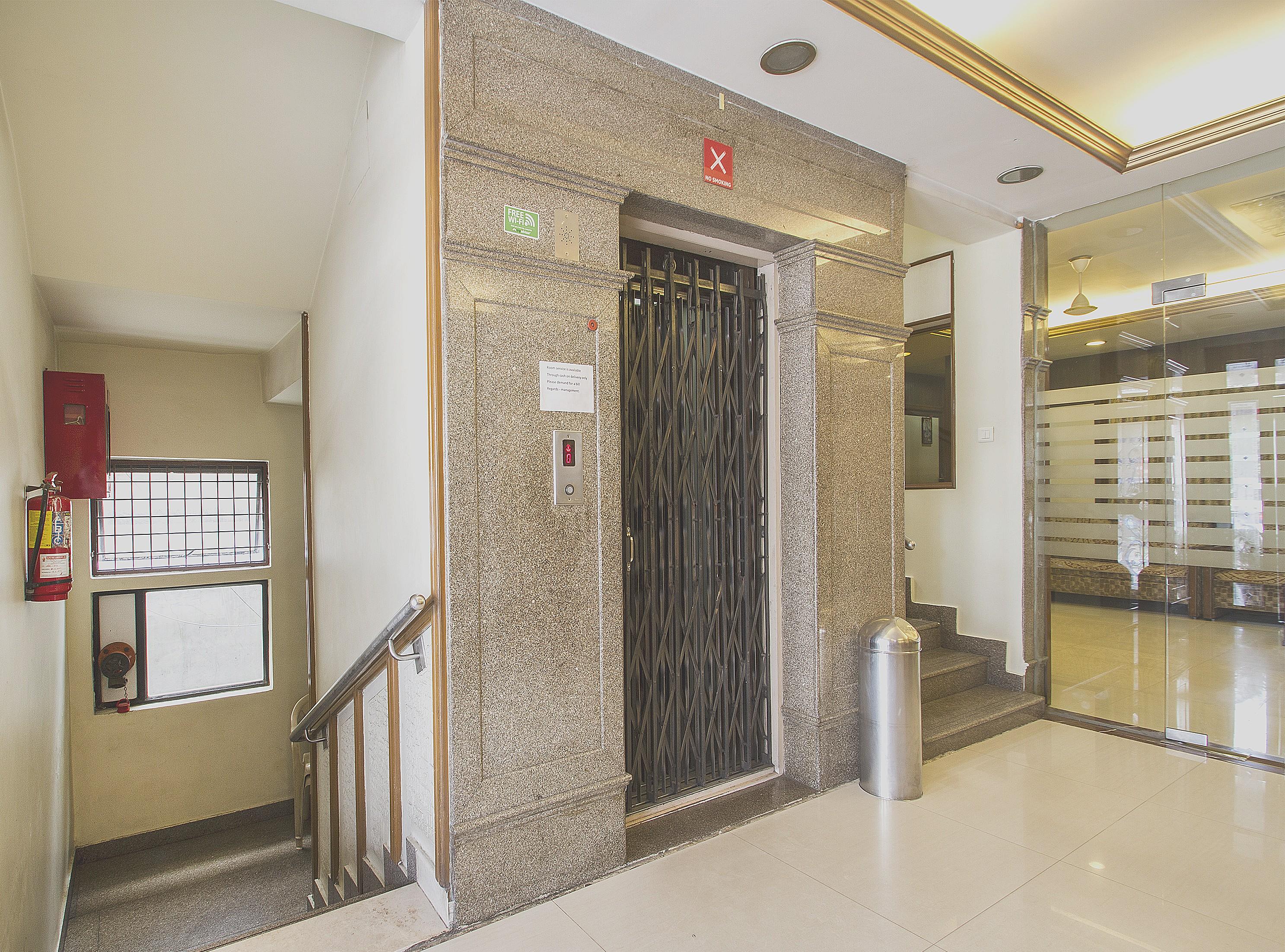 Hotel O Surya Residency Hyderabad Eksteriør billede