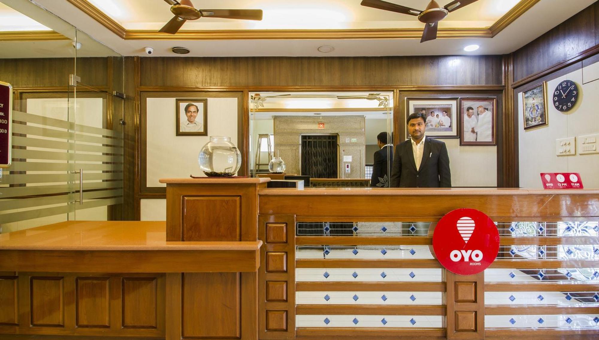 Hotel O Surya Residency Hyderabad Eksteriør billede