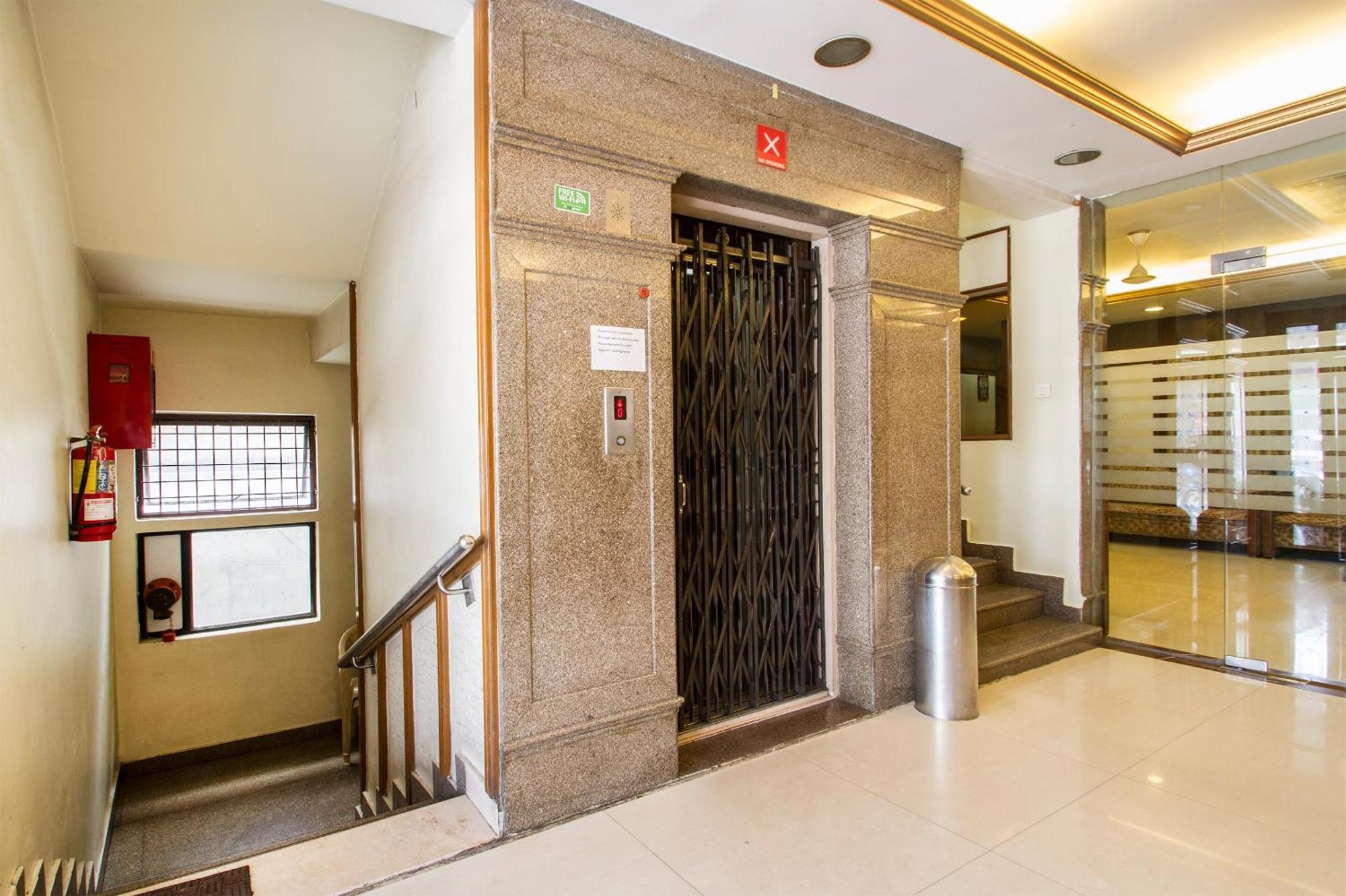 Hotel O Surya Residency Hyderabad Eksteriør billede