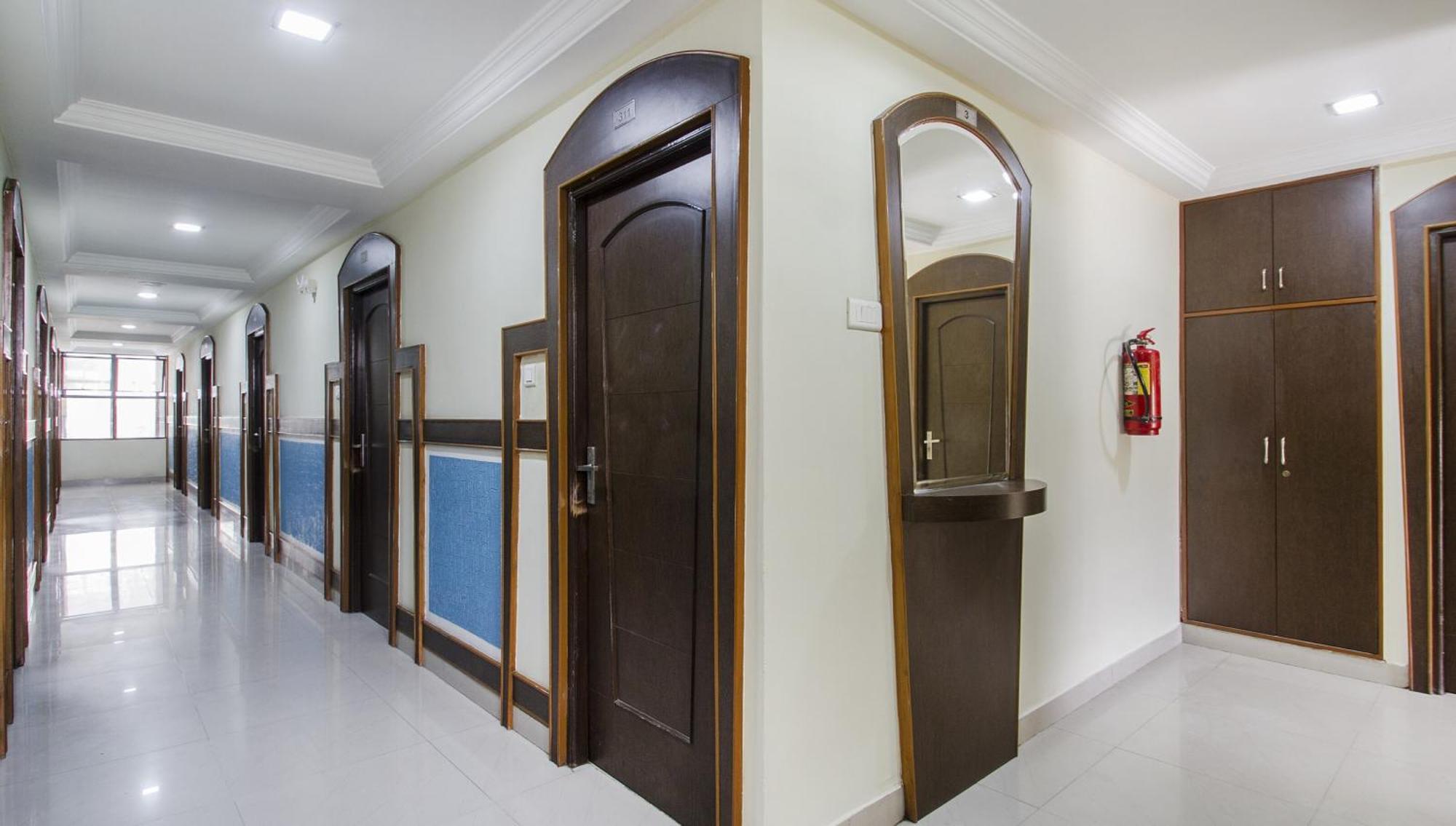 Hotel O Surya Residency Hyderabad Eksteriør billede