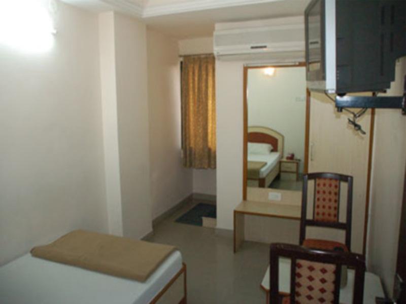 Hotel O Surya Residency Hyderabad Eksteriør billede