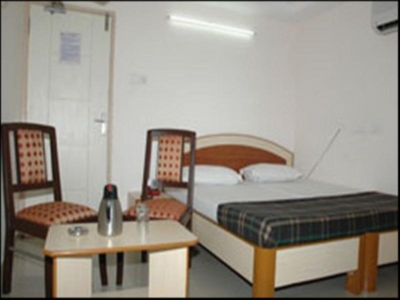 Hotel O Surya Residency Hyderabad Eksteriør billede